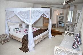 The Villa Luxury Suites Hotel