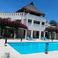 The Villa Luxury Suites Hotel