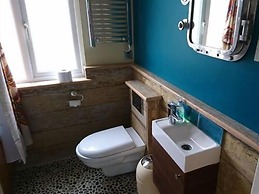 Studio 7 Apartment