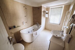 Hotel Helin Central