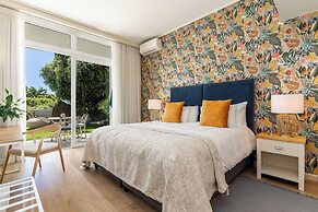 Bay Reflections - Luxury Serviced Apartments