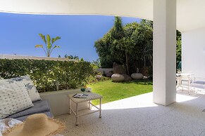 Bay Reflections - Luxury Serviced Apartments