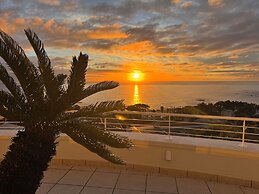 Bay Reflections - Luxury Serviced Apartments