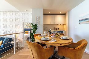 Bay Reflections - Luxury Serviced Apartments