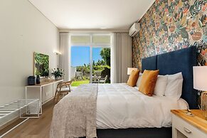 Bay Reflections - Luxury Serviced Apartments