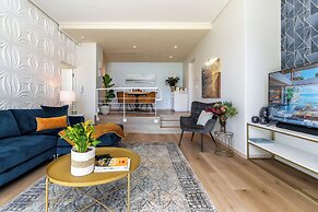 Bay Reflections - Luxury Serviced Apartments