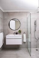 Bay Reflections - Luxury Serviced Apartments