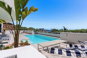 Bay Reflections - Luxury Serviced Apartments