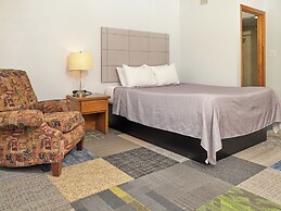 The Oakwood Inn