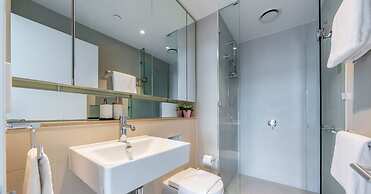 Melbourne Private Apartments - Collins Street Waterfront, Docklands