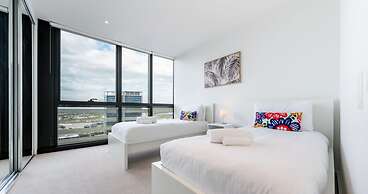 Melbourne Private Apartments - Collins Street Waterfront, Docklands