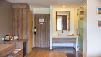 B2 Mae Hong Son Premier Hotel