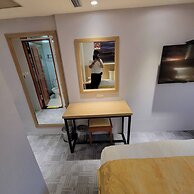 Attic Hotel