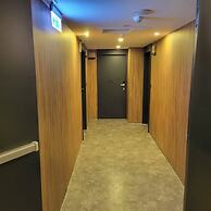 Attic Hotel