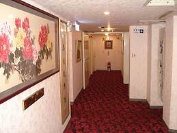 Attic Hotel