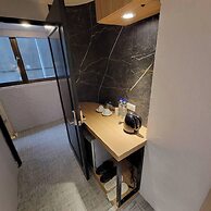 Attic Hotel