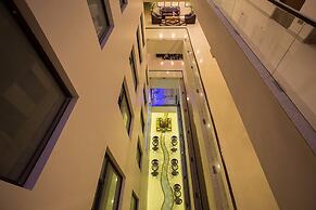 Yatri Suites and Spa