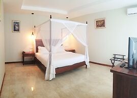 Ngalawa Hotel & Resort