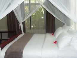 Ngalawa Hotel & Resort
