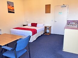 Sundowner Motel