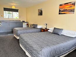 Sundowner Motel