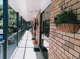 Sundowner Motel