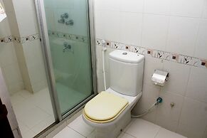 Allegro Holiday Suites