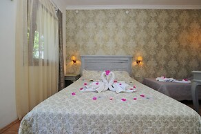 Karianda Hotel