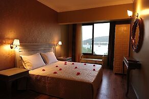 Karianda Hotel