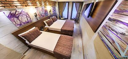 Elibol Hotel