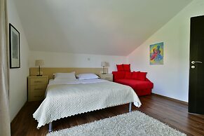 Apartments Kentera