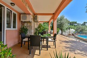 Apartments Kentera