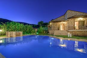 Limneon Villas