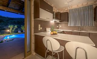 Limneon Villas