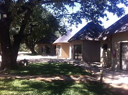Shakawe Sands Lodge