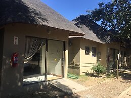 Shakawe Sands Lodge