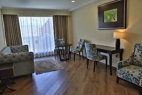 Quindeloma Art Hotel And Gallery
