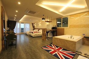 NOVA Hotel