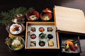 Yufuin Onsen Toshoan