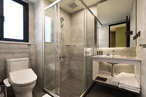 KUN Tour Hotel Feng Chai