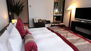 KIZASHI THE SUITE