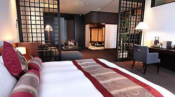 KIZASHI THE SUITE