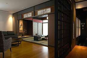 KIZASHI THE SUITE