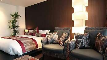 KIZASHI THE SUITE
