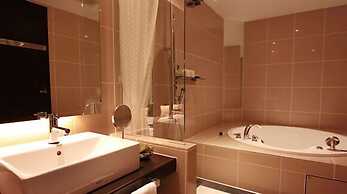 KIZASHI THE SUITE