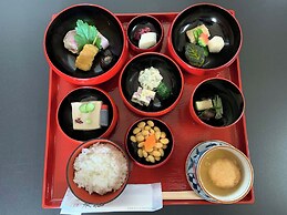 KIZASHI THE SUITE