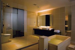 KIZASHI THE SUITE