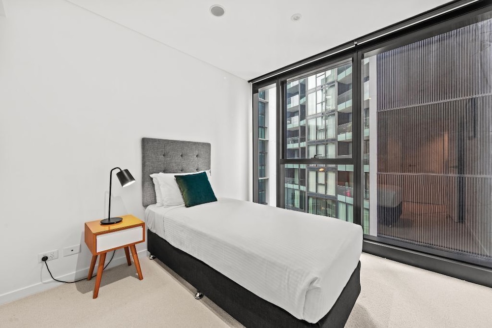 CLLIX Brisbane Skytower Apartments