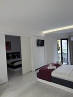 Wb Weekend Otel
