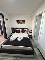 Wb Weekend Otel